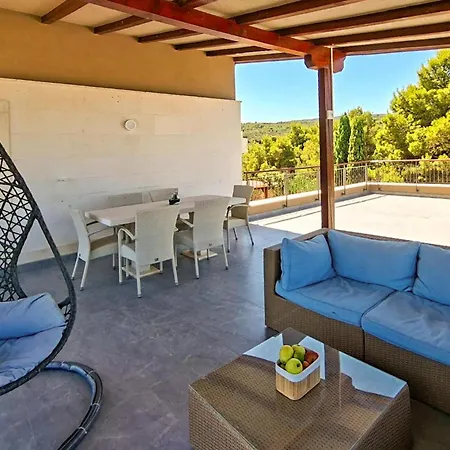 Сasa de vacaciones Preciosa Casa En Splitska