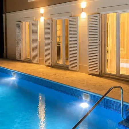 Сasa de vacaciones Preciosa Casa En *